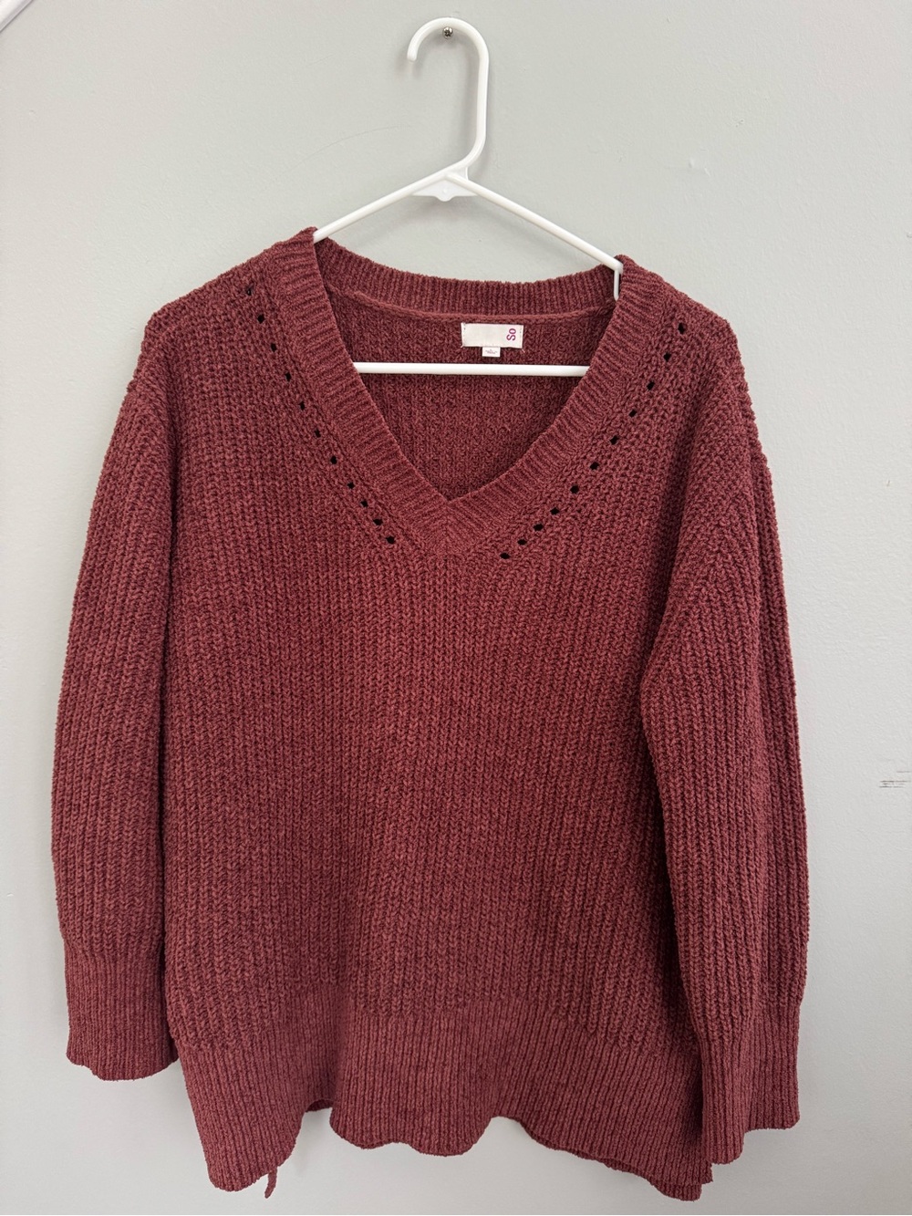 SO Women's V-Neck Sweater in Mauve